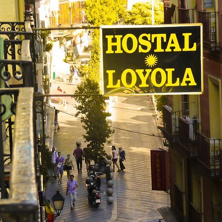 Hostal Loyola Madrid Esterno foto