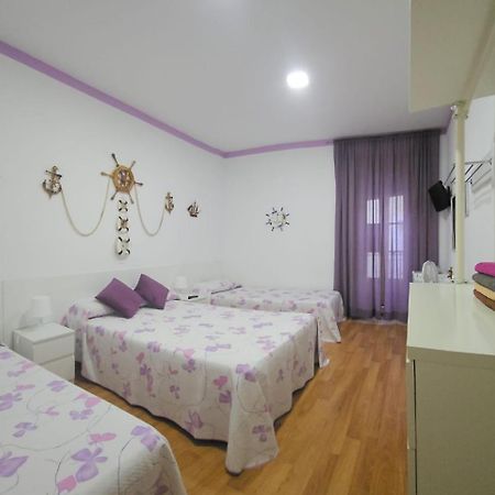 Hostal Loyola Madrid Esterno foto