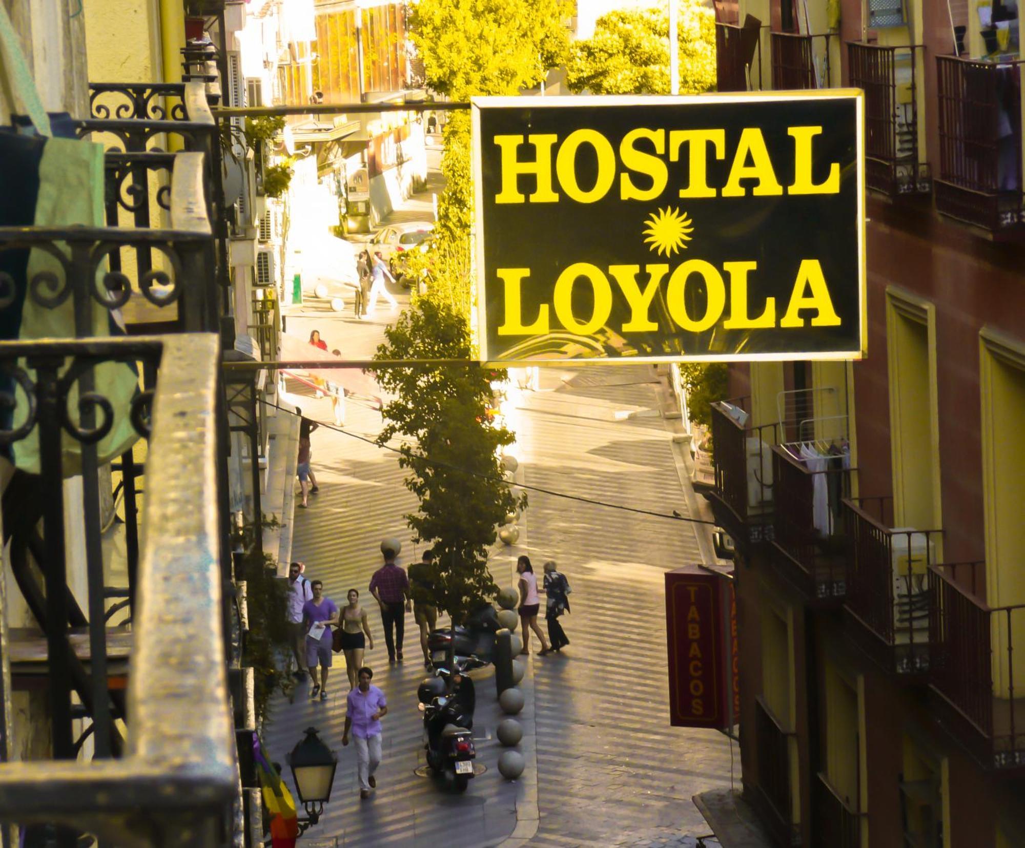 Hostal Loyola Madrid Esterno foto