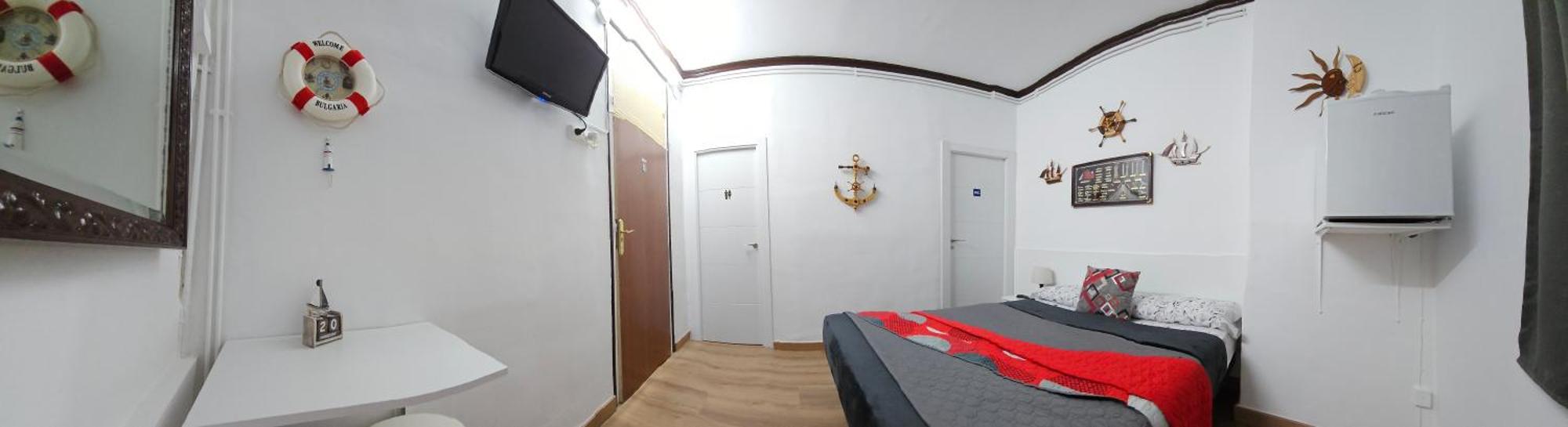 Hostal Loyola Madrid Esterno foto