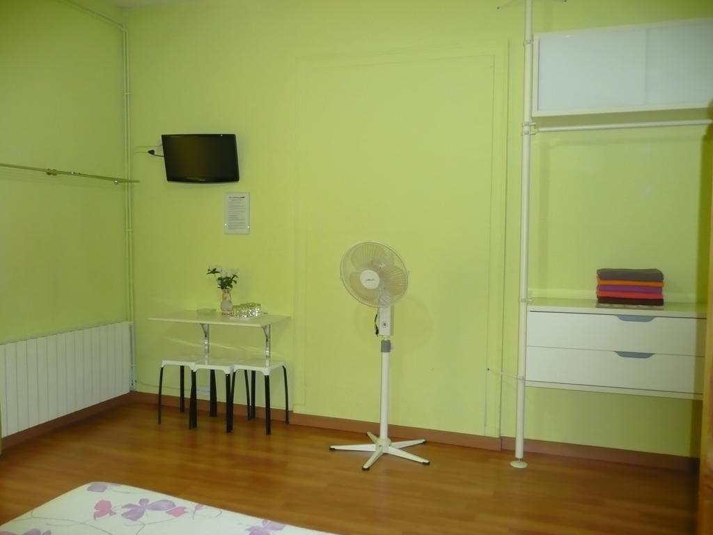 Hostal Loyola Madrid Esterno foto