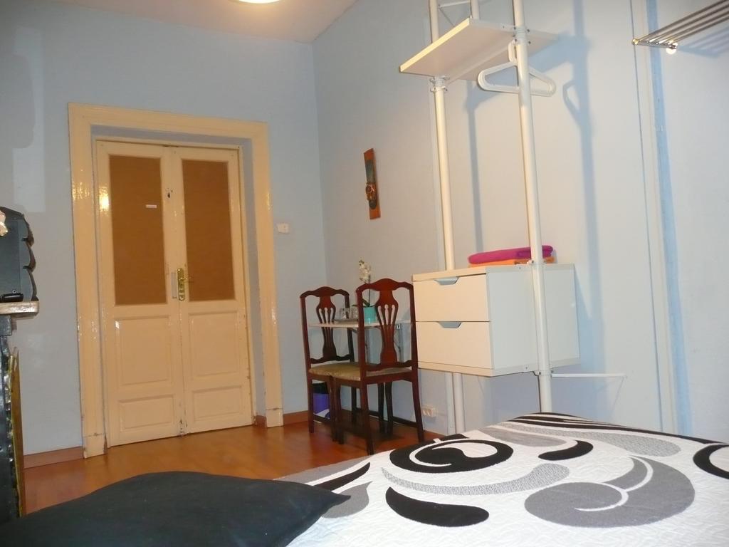 Hostal Loyola Madrid Esterno foto