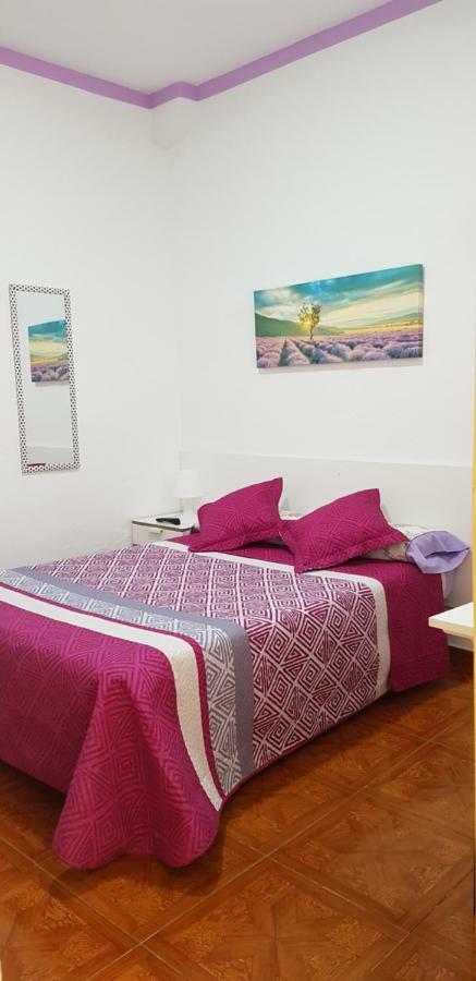 Hostal Loyola Madrid Esterno foto